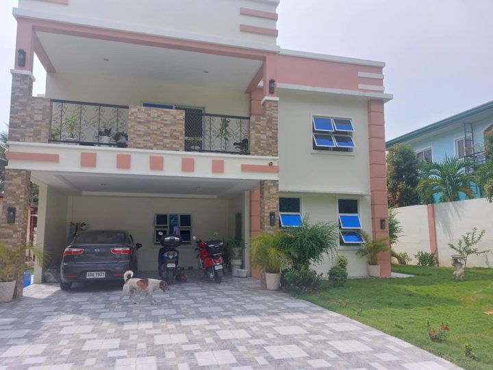 4-bedroom House and Lot For Sale in Valencia Luzurriaga Negros Oriental