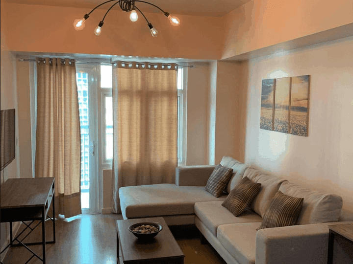 Pre-Owned 58.00 sqm 1-bedroom Residential Condo For Sale in BGC Taguig