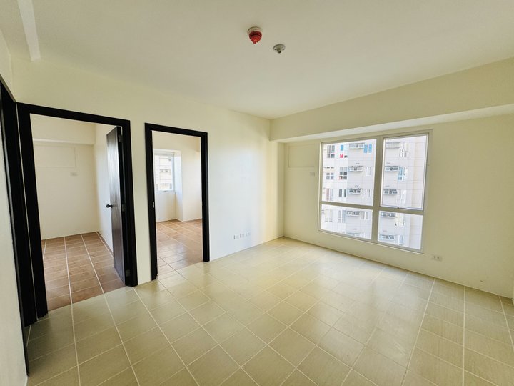 Ready for Occupancy 2 Bedroom 38.5 sqm in Pioneer Woodlands in Mandaluyong near MRT Boni, Ortigas