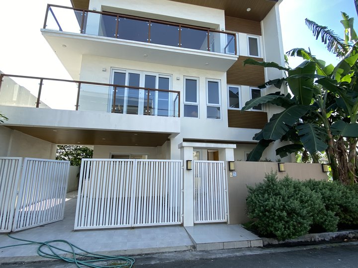 HOUSE AND LOT FOR SALE - GREENWOODS PASIG