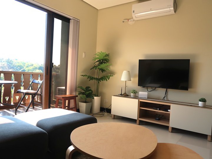 Semi-Furnished 1 bedroom Condo in Crosswinds Tagaytay for sale