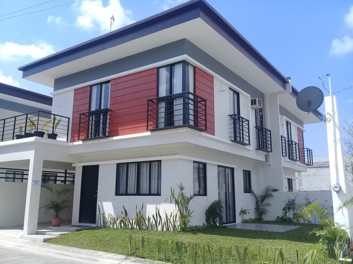 Pre-Owned 3-bedroom Single Attached House For Sale in Lipa Batangas