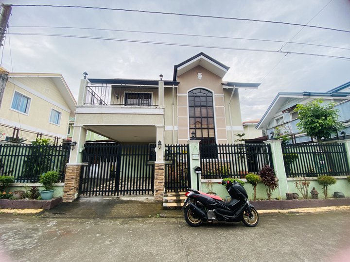 House and lot at governor hills subd