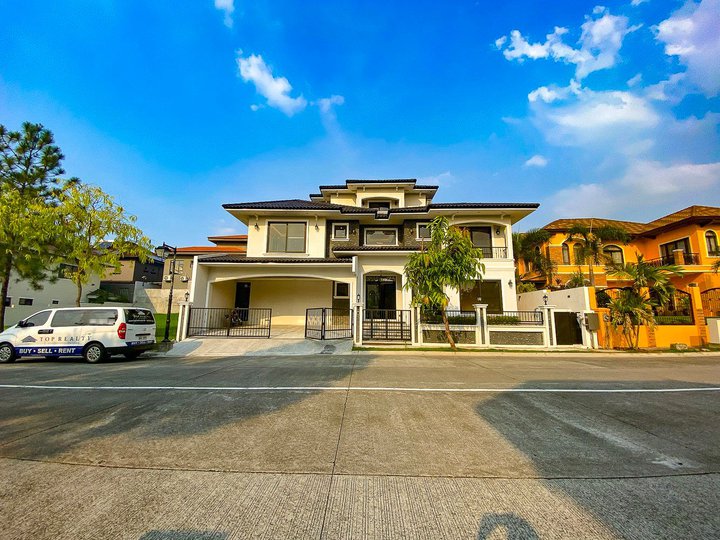 Portofino South Las Pinas Metro Manila 5-bedroom Single Detached House For Sale!