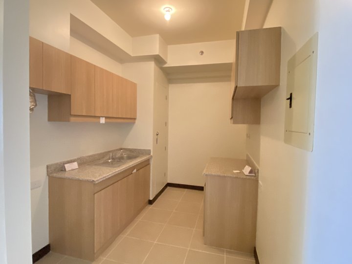 RFO! 15%DP TO MOVE IN! 2 BEDROOM CONDO FOR SALE IN BRIXTON PLACE PASIG