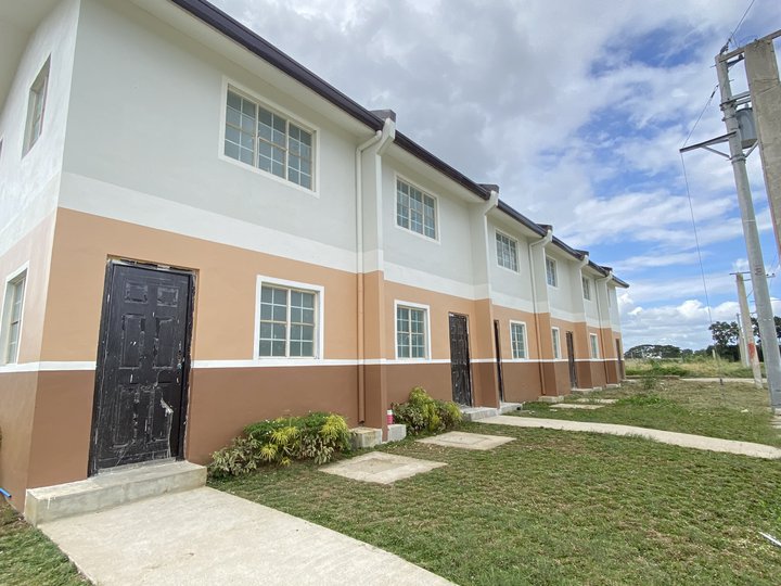 Affordable Townhouse with Parking In Tanauan Batangas