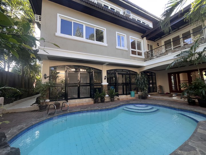 Beautiful House for Rent in Ayala Alabang Village with pool