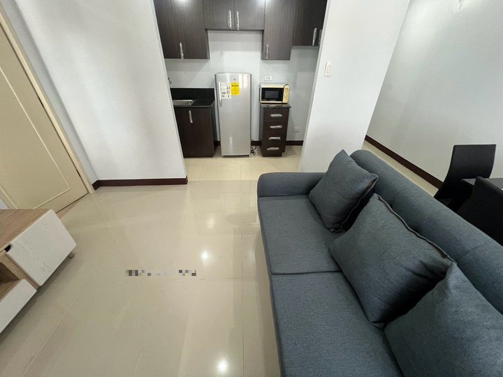 Manhattan Parkview 1 Bedroom 45 sqm. Araneta Coliseum for sale / Rent to Own