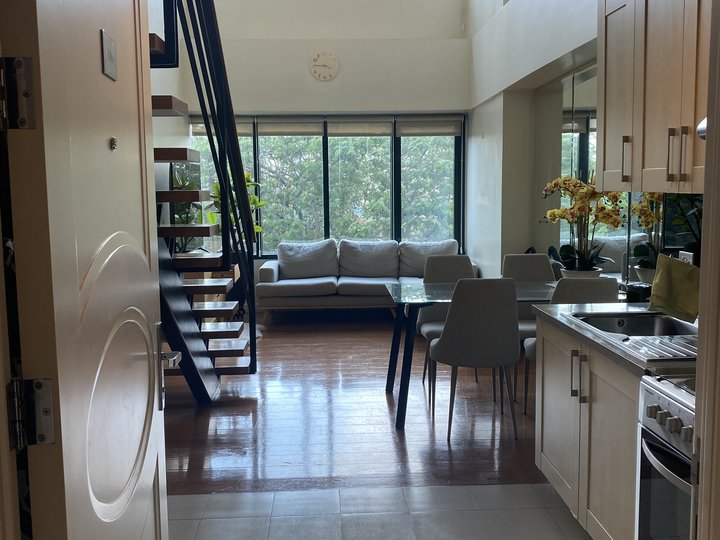 One Bedroom Loft in Rockwell