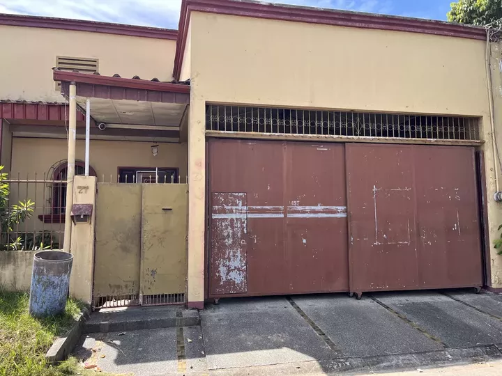 4 BR Bungalow Single Detached House in Paranaque
