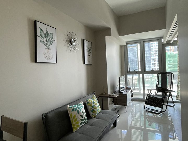 1BR FULLY FURNISH FOR LEASE NEAR ST.LUKES BGC