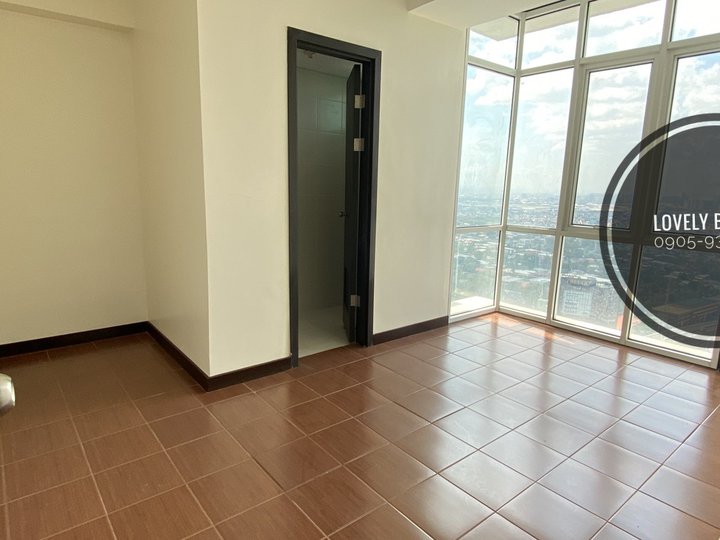 27sqm 1BR in Makati near MRT-Magallanes! 30k Monthly!