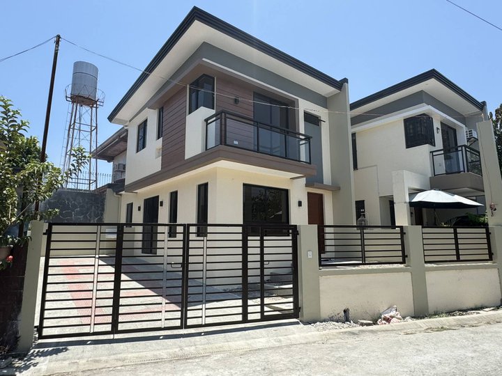 Ready For Occupancy 3-bedroom Single Attached House For Sale in Pilar Village Las Pinas