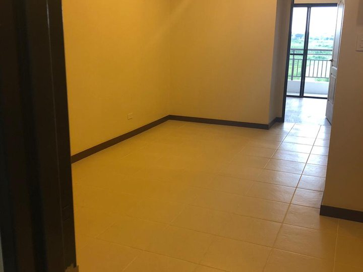 63.50 sqm 2-bedroom Condo with parking in Acacia Estates, Taguig