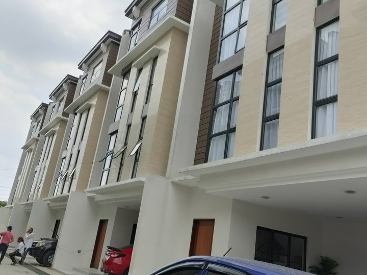 Four story residential house &  lot for sale at Sanville subdvsn QC