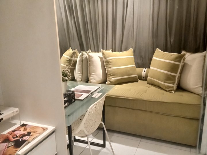 AVAILABLE! 2BR RENR TO OWN CONDO IN MANDALUYONG CITY *MRT BONI STATION