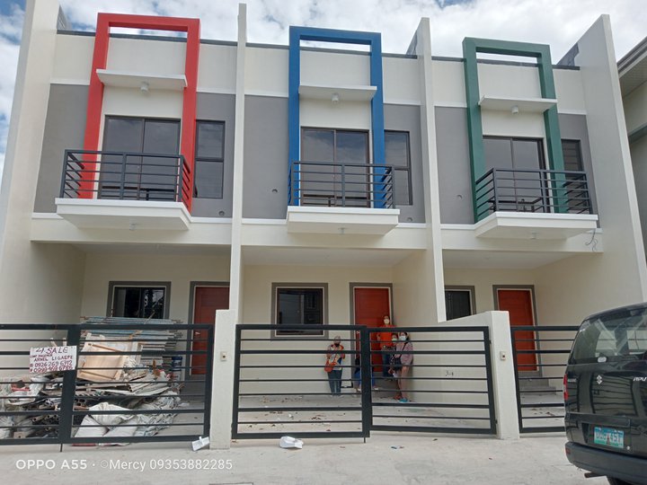 3 Bedrooms Triplex House and Lot For Sale Talon Singko Las Pinas