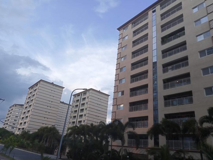 For Rent: Fully Furnished 2/3/4-Bedroom Condo Units inside Clark near Midori