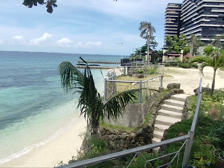 300sqm Residencial Lot for sale in LapuLapu City w/ White sand beach