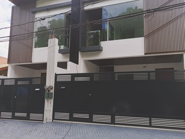 Luxurious Living 3-Bedroom Duplex/Twin House For Sale in Cainta Rizal