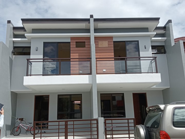 3 Bedrooms Preselling  Duplex House and LOt For Sale in Las Pinas