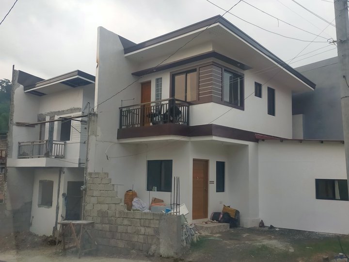 2-bedroom Duplex / Twin House For Sale in Marikina Metro Manila