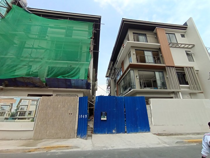 Townhouse for sale in Paco Manila Rosevale Estates [House and Lot 🏘️