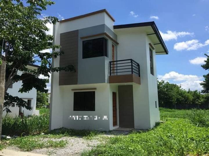 HOUSE AND LOT 5mins from NUVALI