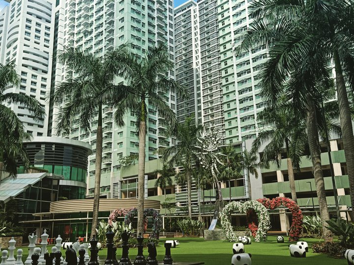 THe Magnolia Residences..location is very accesible to all