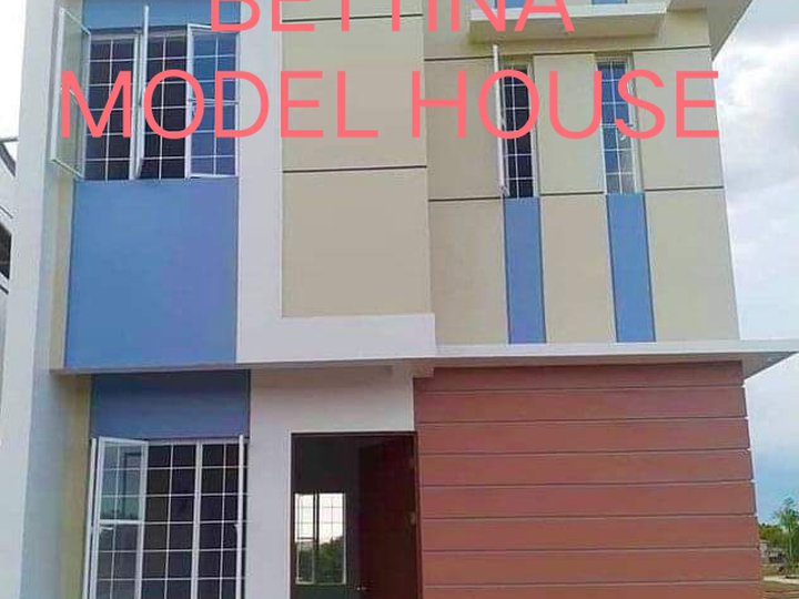 3 bedrooms Single attach house and lot in Sta Maria Bulacan