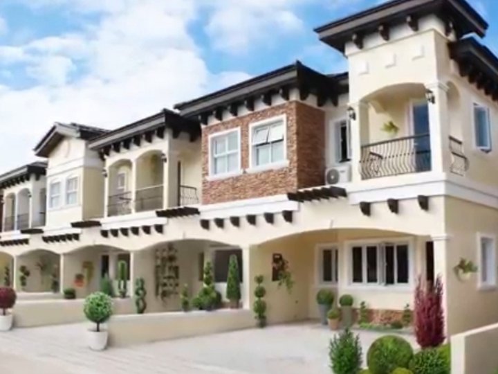 WELCOME FOREIGNER 2STOREY4BR TOWNHOUSE WITH 2GARAGE IN LAS PINAS CITY