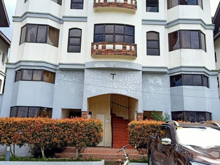 1 Bedroom Tagaytay condo with parking for sale