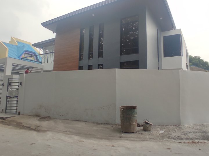 297SQM House For Sale in BF Resort Las Piñas