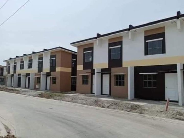 Affordable House in lot For Sale Amaris Home Dasma