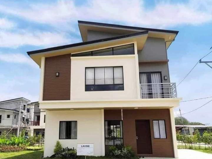 5-bedroom Single Detached House For Sale