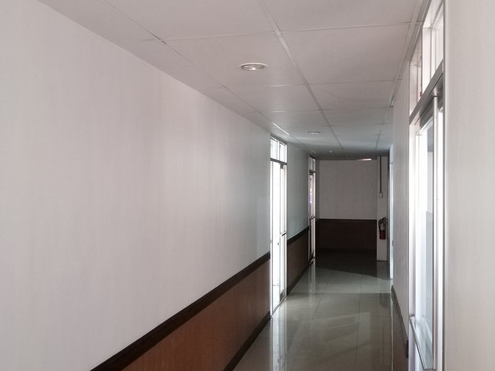 FOR RENT Office Space Near Cebu Doctors Hospital Cebu City.