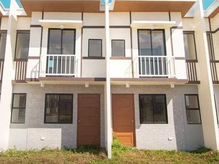 2storey townhouse Pre-selling