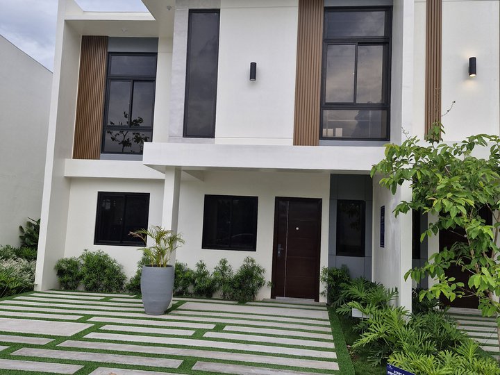 2-Storey Townhouse under Pre-selling