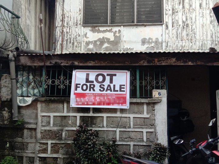 SA MGA NEGOSYANTE JAN PEDE NYO PO ITO GAWING APPARTMENT.....   LOT FOR SALE WITH OLD HOUSE