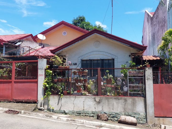 Pre owned 3 bed rooms single detached House & Lot located in Gran Europa Lumbia CDO