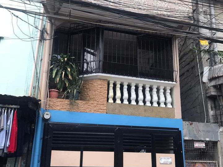 MANDALUYONG  HOUSE AND LOT FOR SALE IN MANDALUYONG   44sqr  3storey  building 3bedroom  65