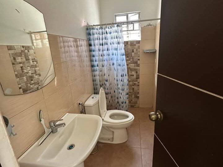 Pre-Owned 150.00 sqm 3-bedroom Apartment For Sale in bf jomes Paranaque