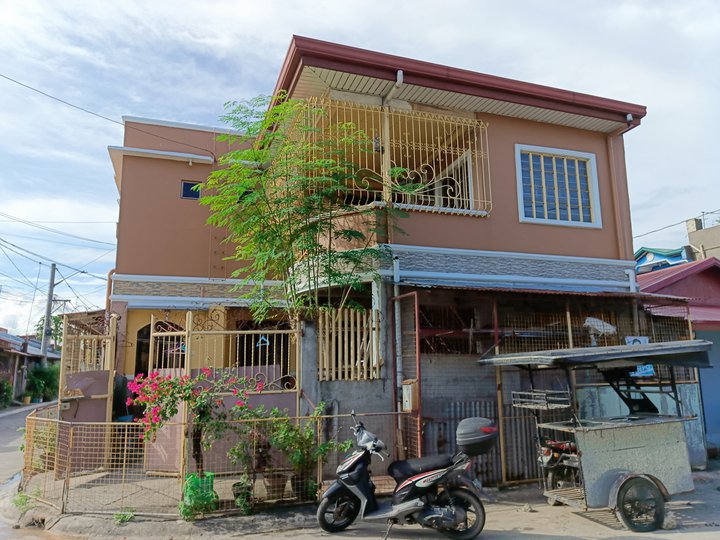 3 bedroom house for sale in General Trias Cavite corner lot at mainroad of the subdivision