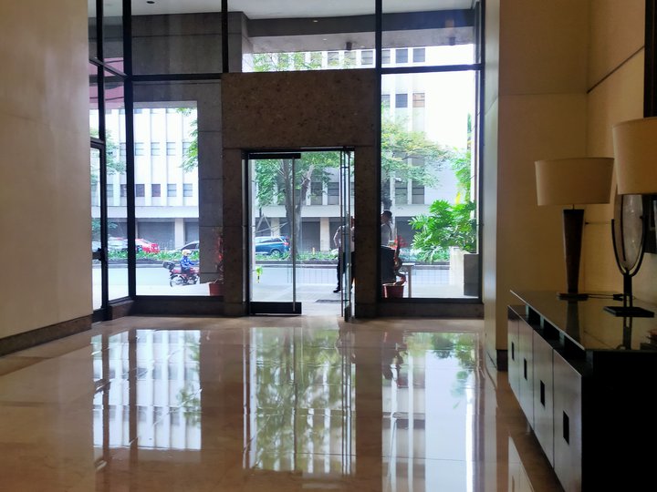 Pre-Owned 57.00 sqm 1-bedroom Residential Condo For Sale in Makati