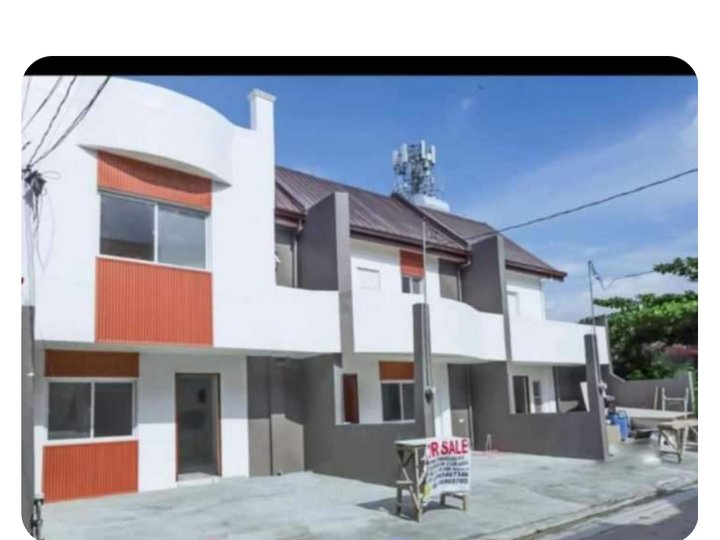 3 storey 3br 4tb 2cg with maids room and balcony