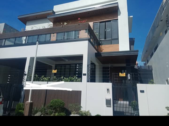 Ready For Occupancy Brand New 2 Storey 4 Bedroom House and Lit For Sale in BF Homes Paranaqur