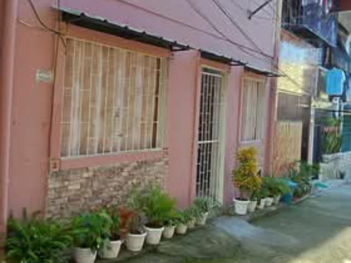 Ready For Occupancy Studio-like Townhouse For Sale in Caloocan