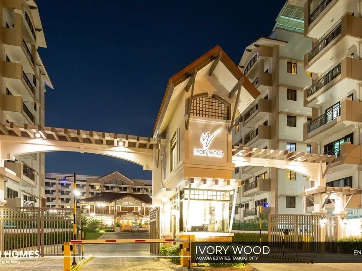 Pre-owned 2 BR Condo w/ Parking at Ivory Wood, Acacia Estates Taguig City