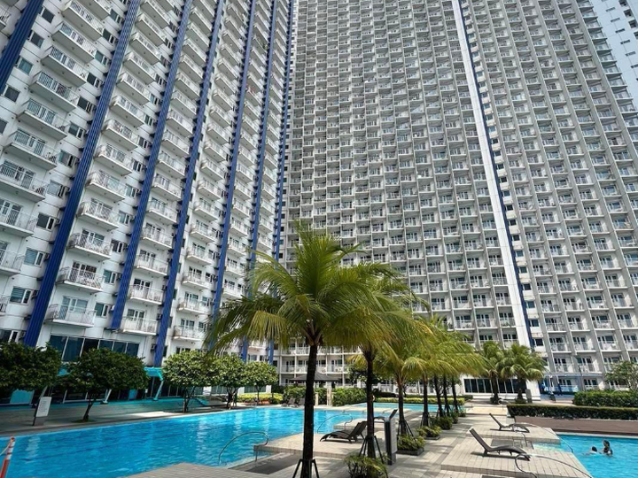 32.52 sqm 1-bedroom Condo for Sale in Jazz Residences, Bel-Air Makati