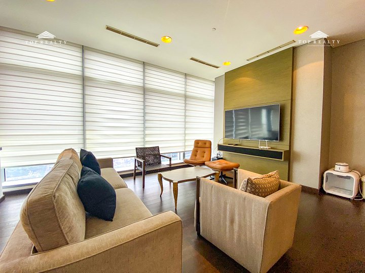 Condo for Sale in Makati City at Trump Tower RUSH SALE!